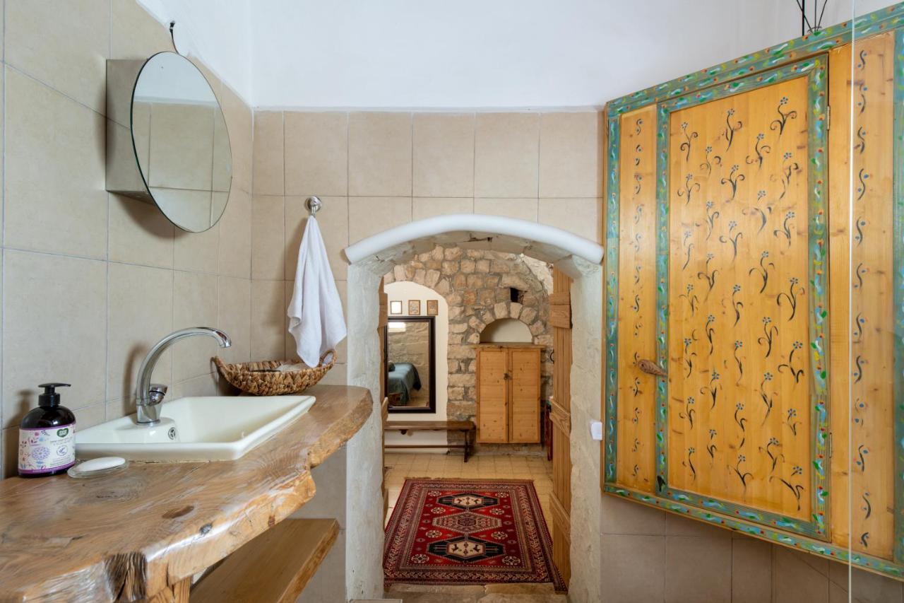 הבית בסמטת תל אביב Villa Rosh Pinna Exteriör bild